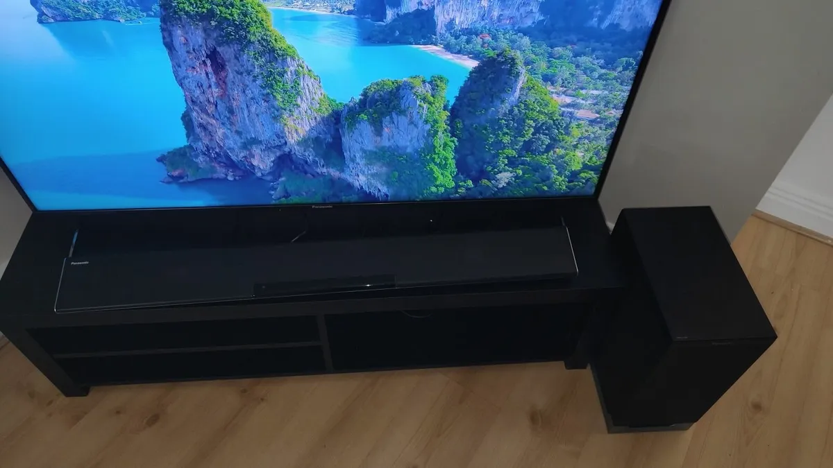 Panasonick 50" 4K Smart Led Tv - Image 2