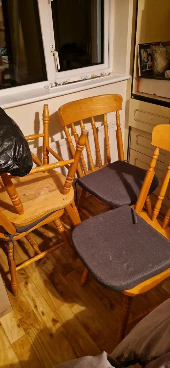 4 kitchen chairs - free - Image 2