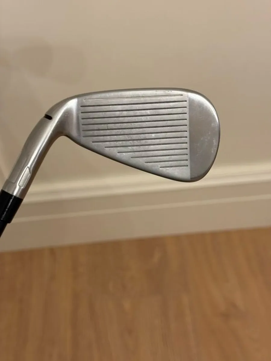 TaylorMade Qi Irons - Image 2