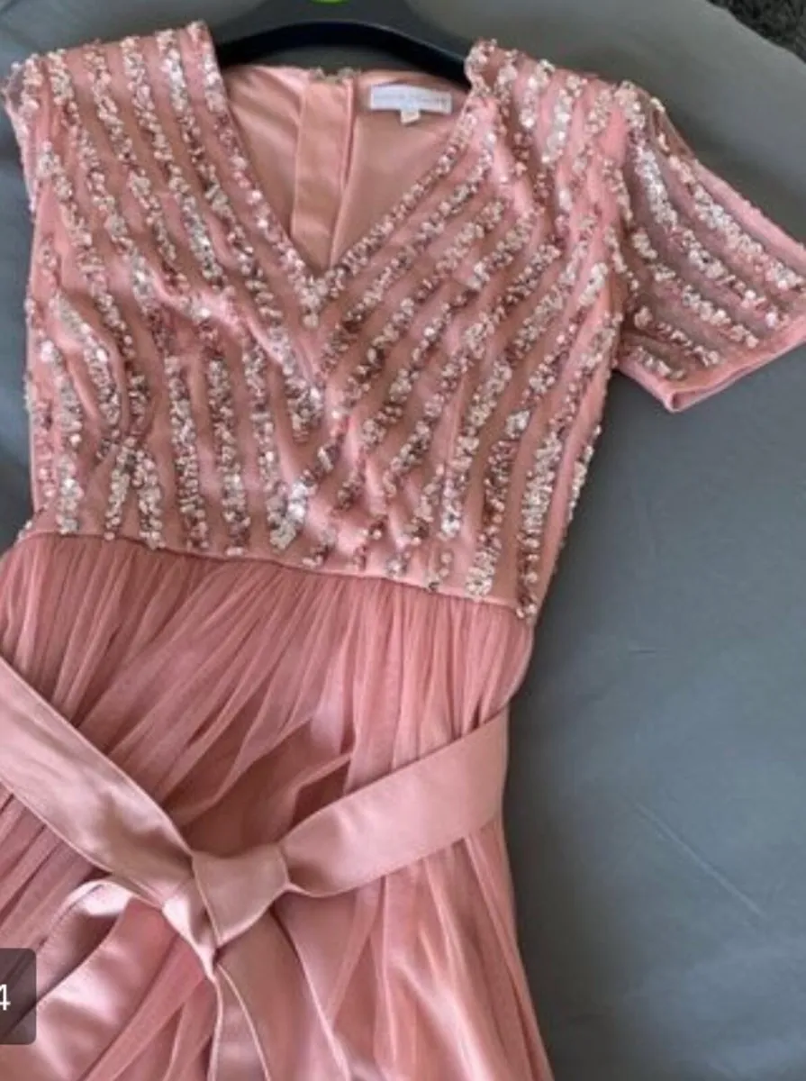 Selection of ladies dresses - Image 3