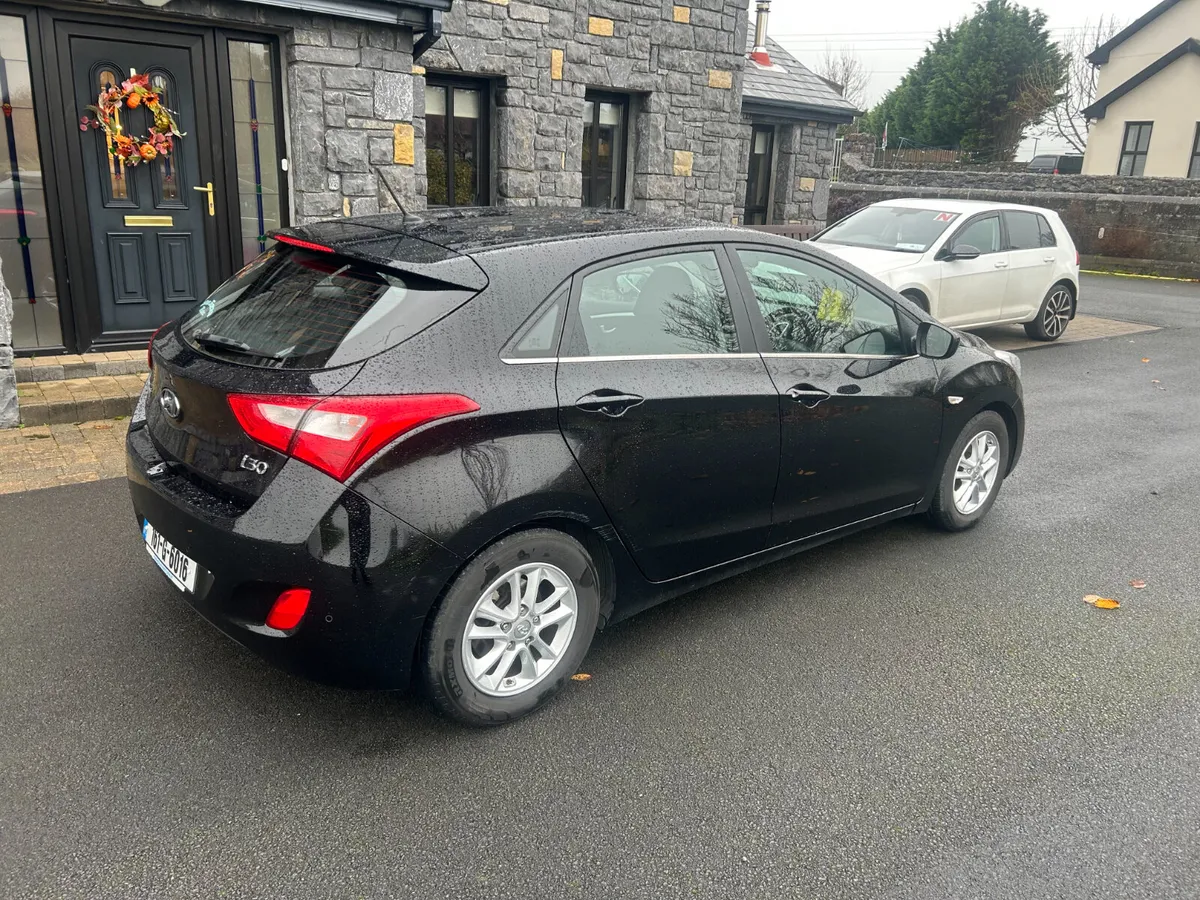Hyundai i30 Deluxe 1.6 DSL 2016 - Image 4