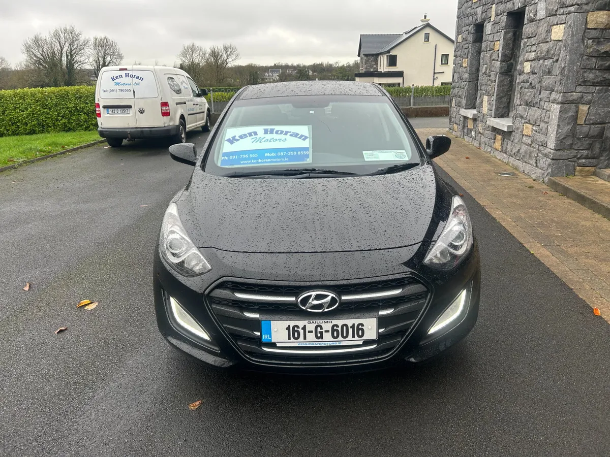 Hyundai i30 Deluxe 1.6 DSL 2016 - Image 2