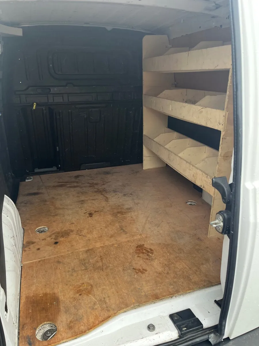 Peugeot Partner 2021 - Image 2