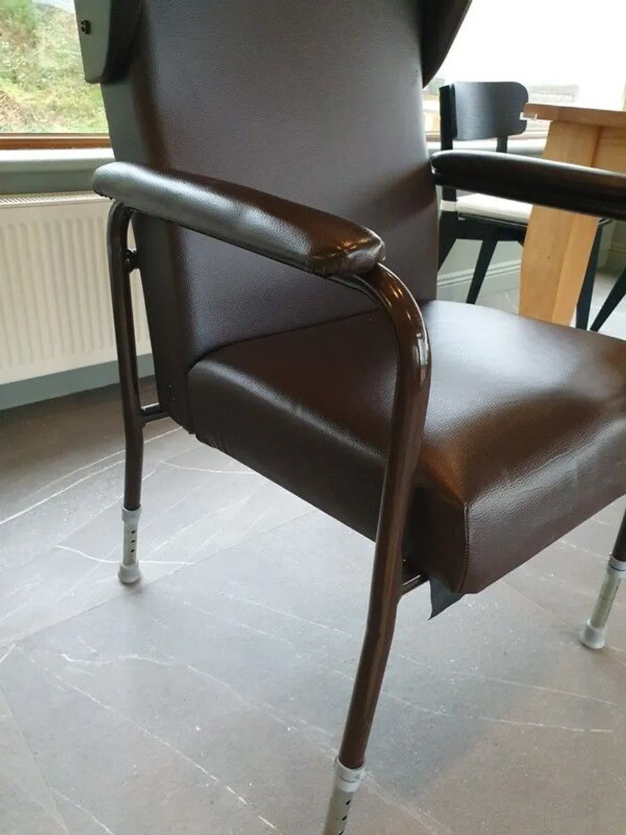 Orthopedic chair - Image 2