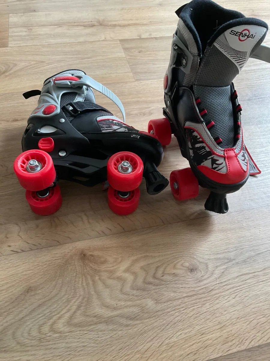 Roller skates, size 1 to 3, rarely used - Image 2