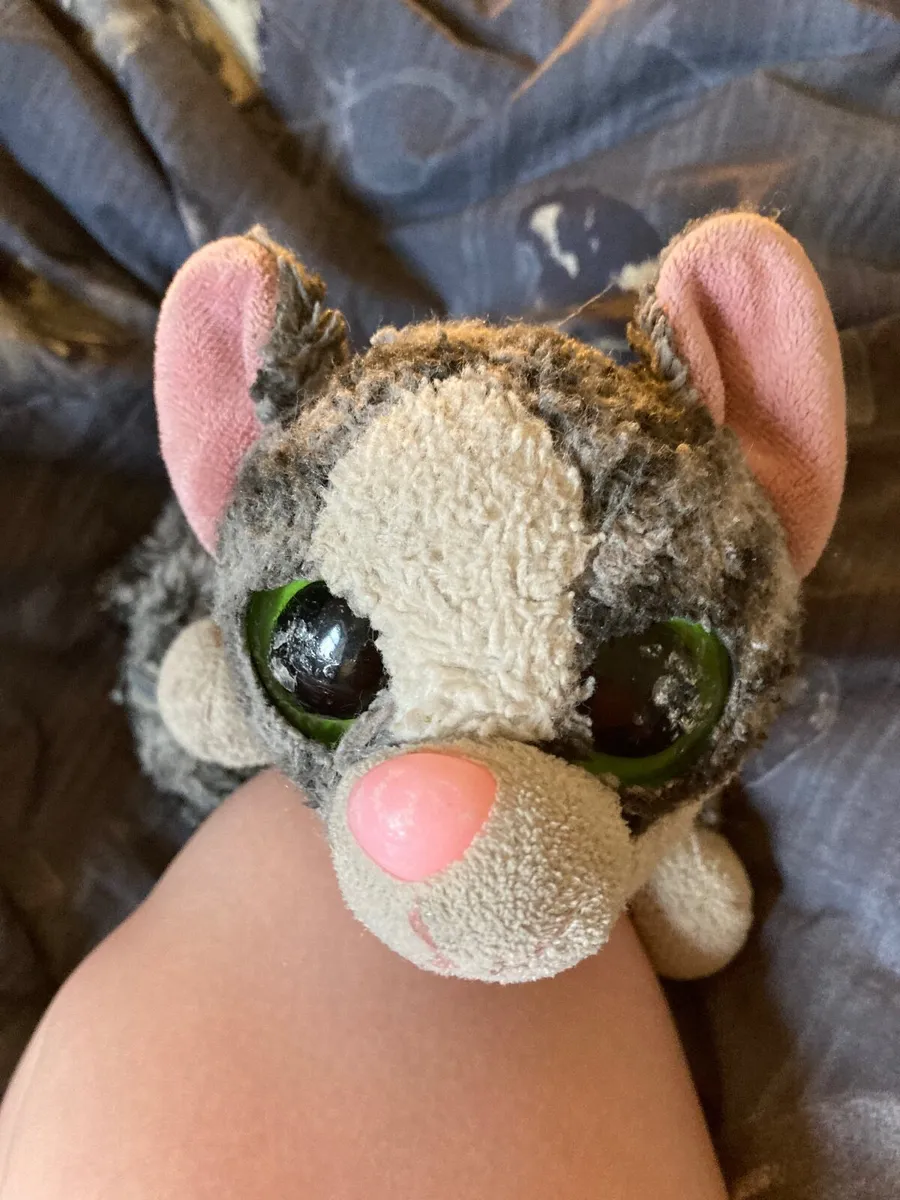 Grey and white stuffed toy cat pencil case - Image 1