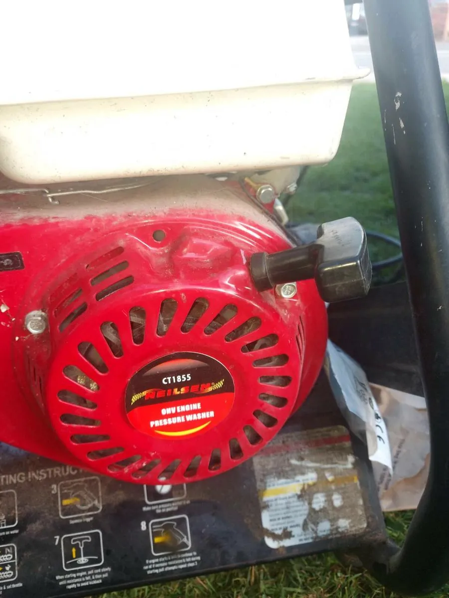 Petrol pressure washer - Image 3