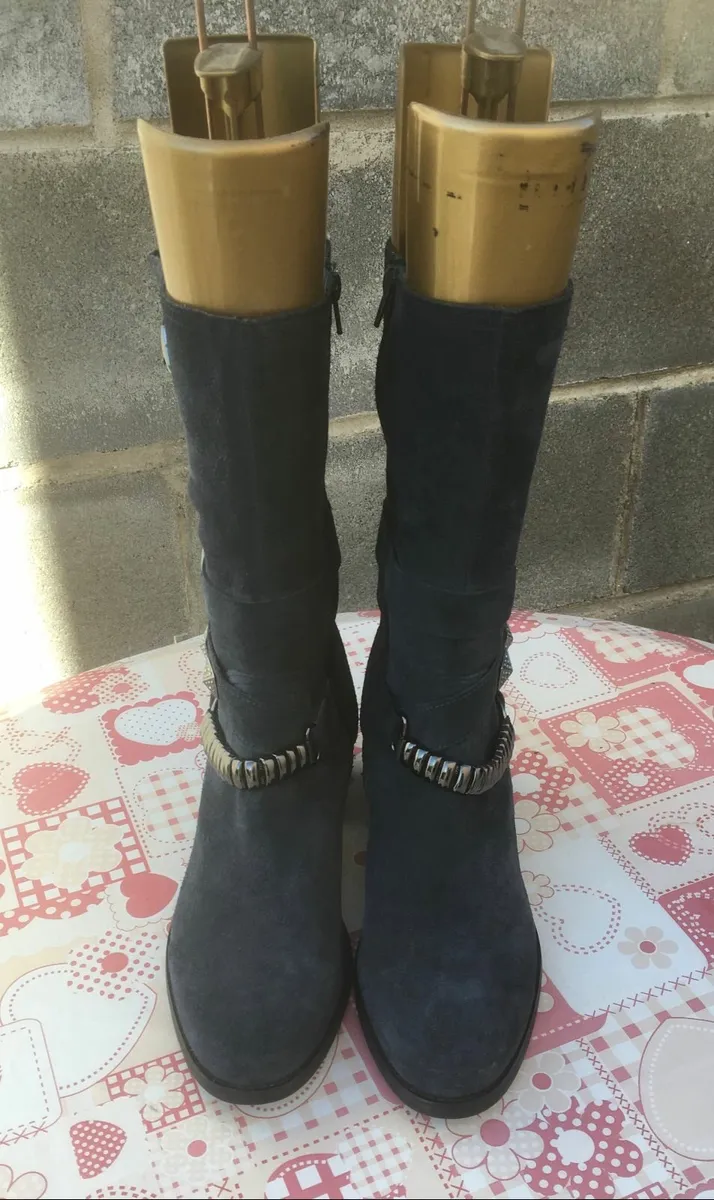 NEW MamZelle Suede Boots, Size 41 - Image 4