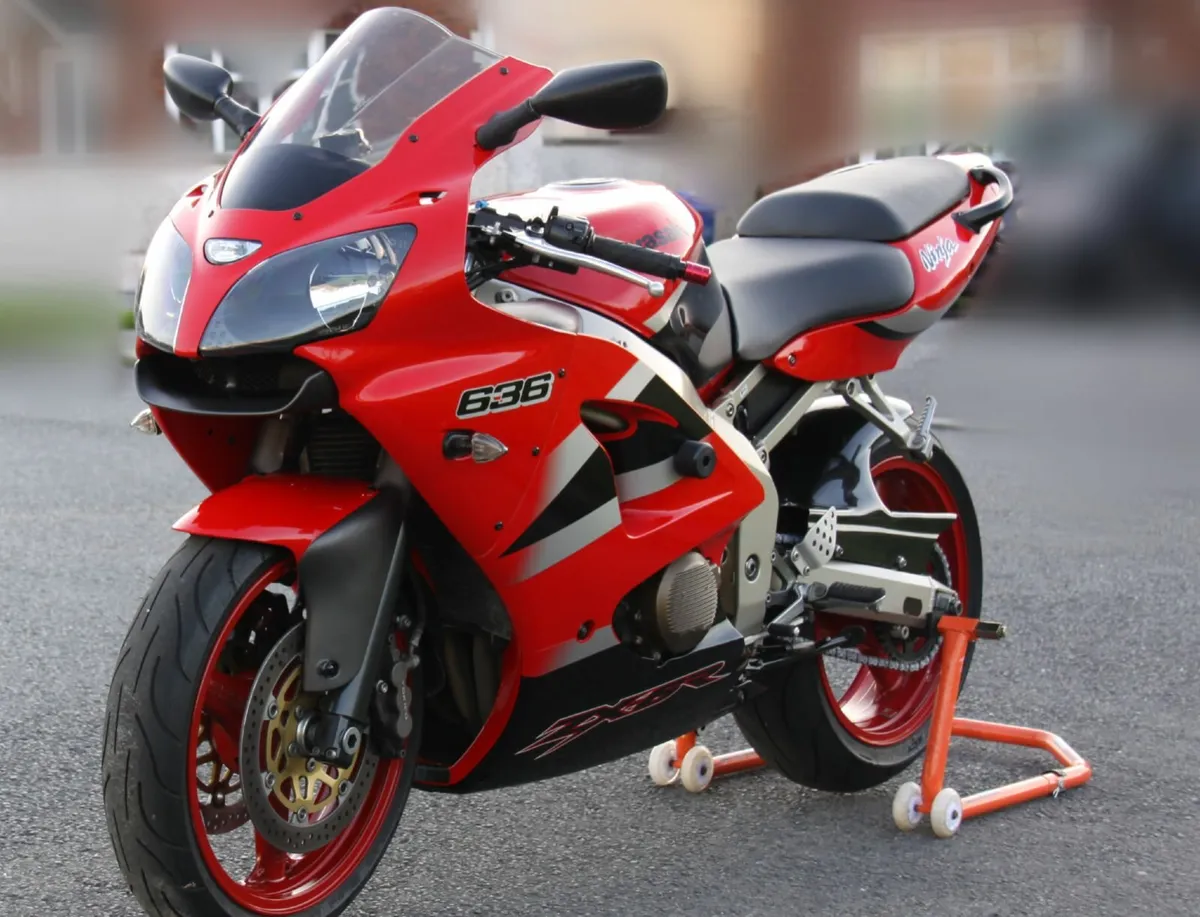 Kawasaki ZX 636 R  Ninja 9.000 Miles Mint Condi !! - Image 4