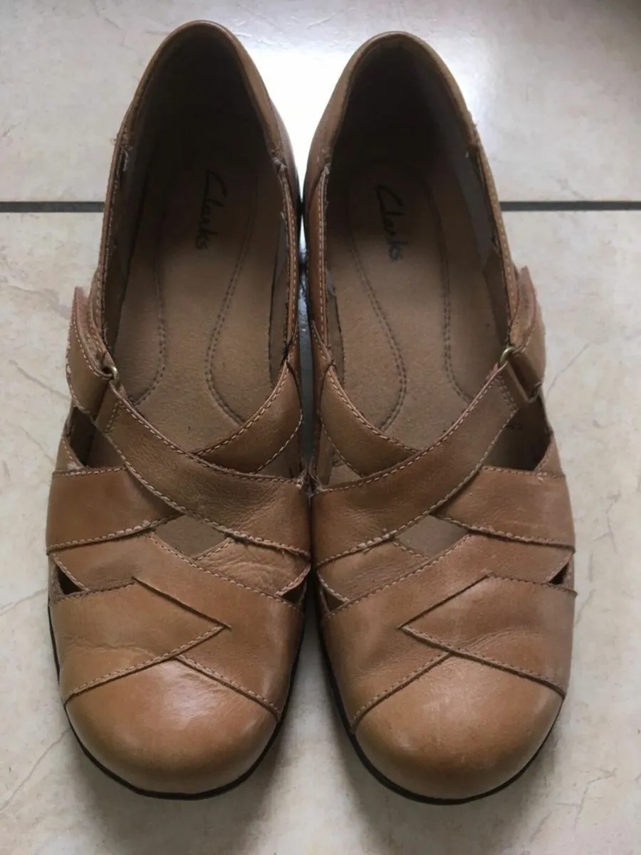 Clarks Leather Shoes, Size 7 - Image 4