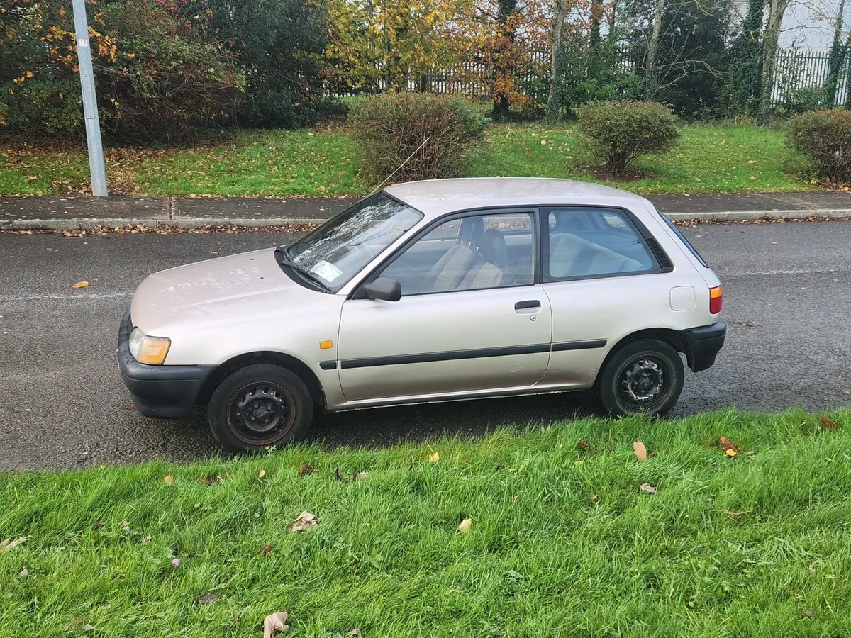 Toyota Starlet - Image 3