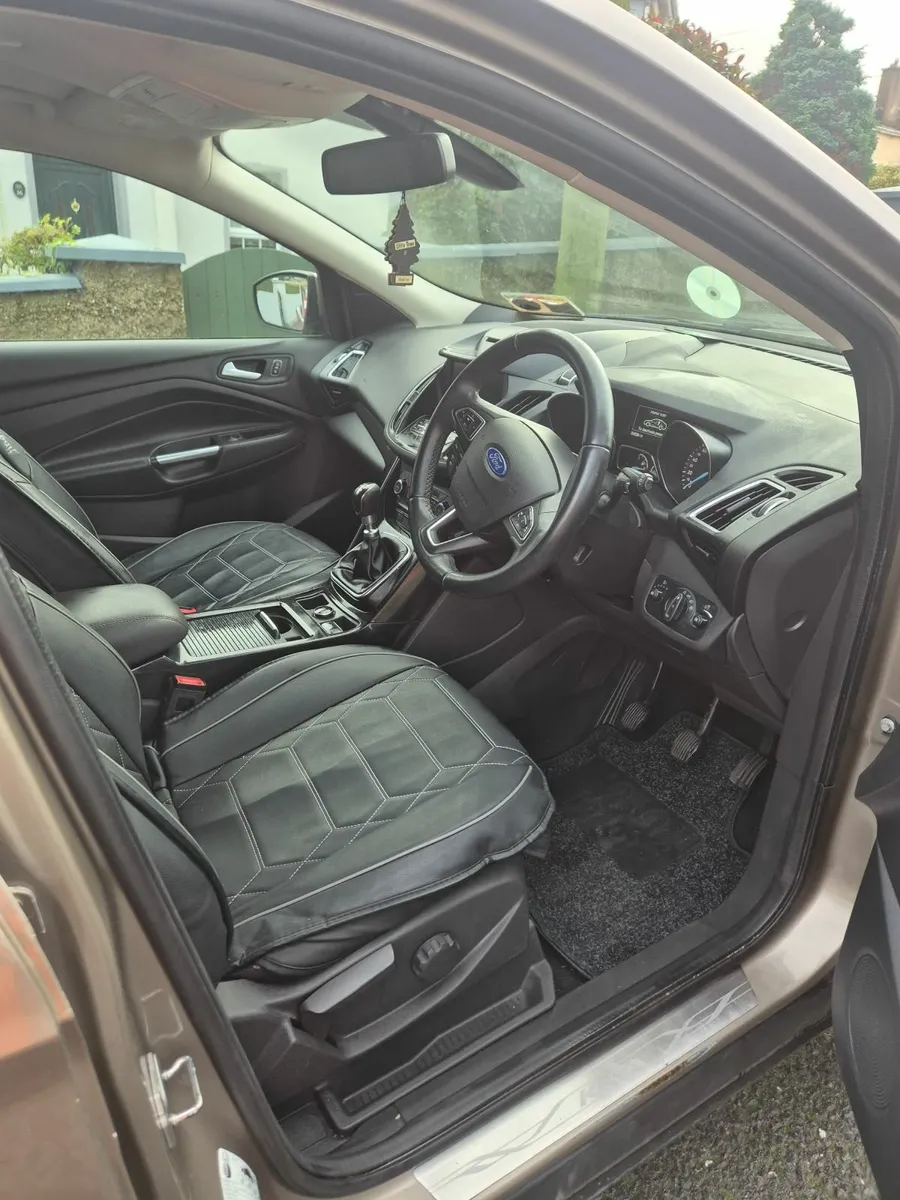 Ford Kuga 2019 - Image 4