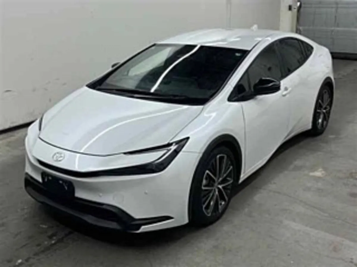 2024 Toyota Prius Hybrid Self Charging Automati - Image 4