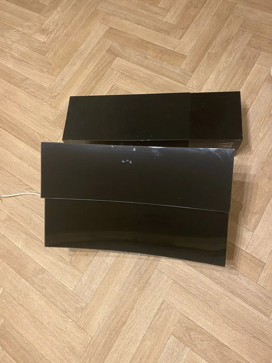 Luxair Curved Glass Cooker Hood - Image 1