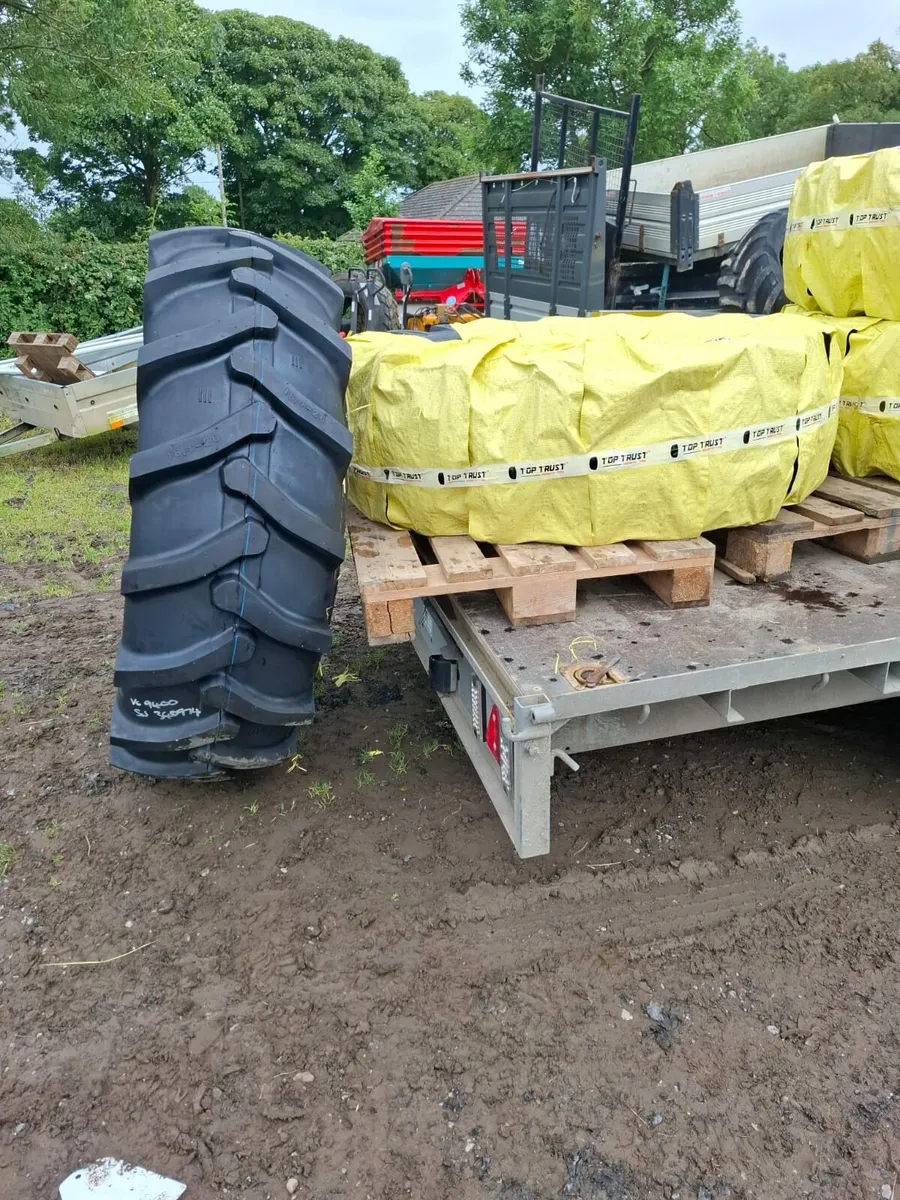 18.4-26 Tyres New - Image 3