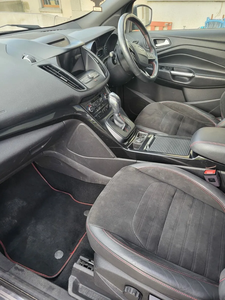 Ford Kuga 1.5 Automatic ST Line Diesel - Image 2