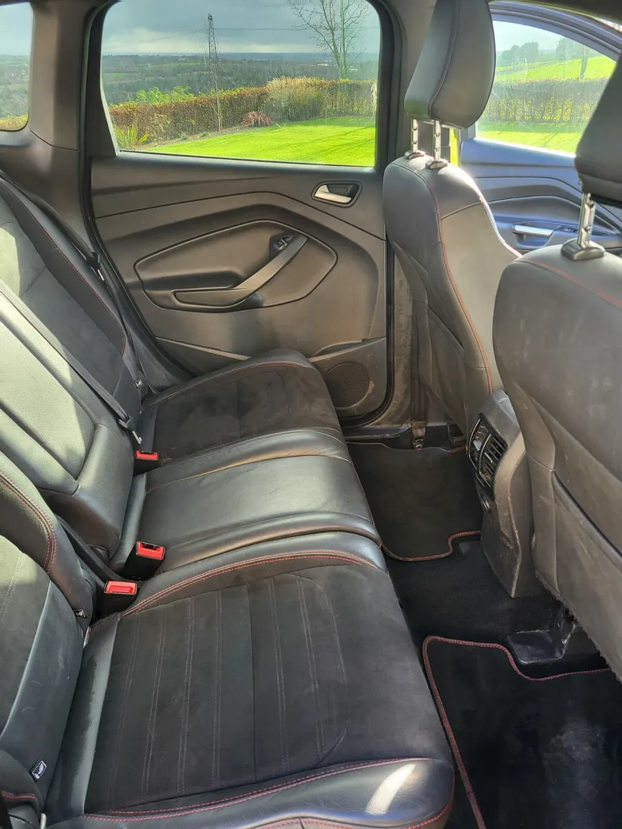 Ford Kuga 1.5 Automatic ST Line Diesel - Image 4