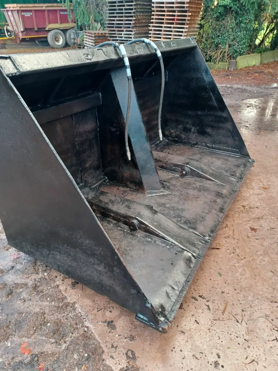 HIGH TIP BUCKET - Image 1