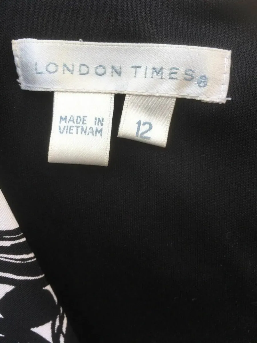 BRAND NEW London Times Dress from Pamela Scott - Image 2