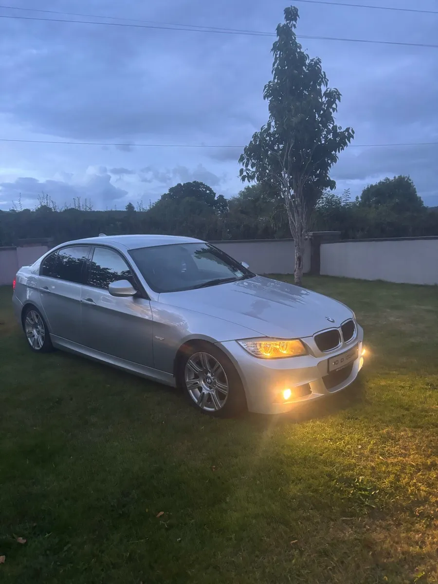 BMW e90 low miles - Image 1