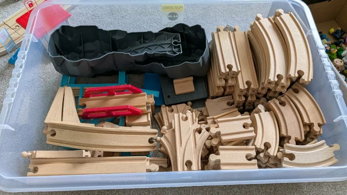 Wooden train sets - Image 2