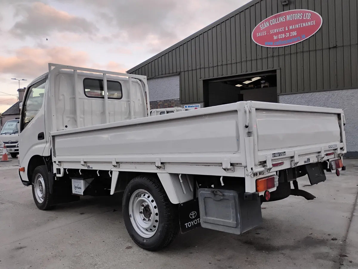 2016 DYNA SINGLE WHEEL LOW MILEAGE - Image 3