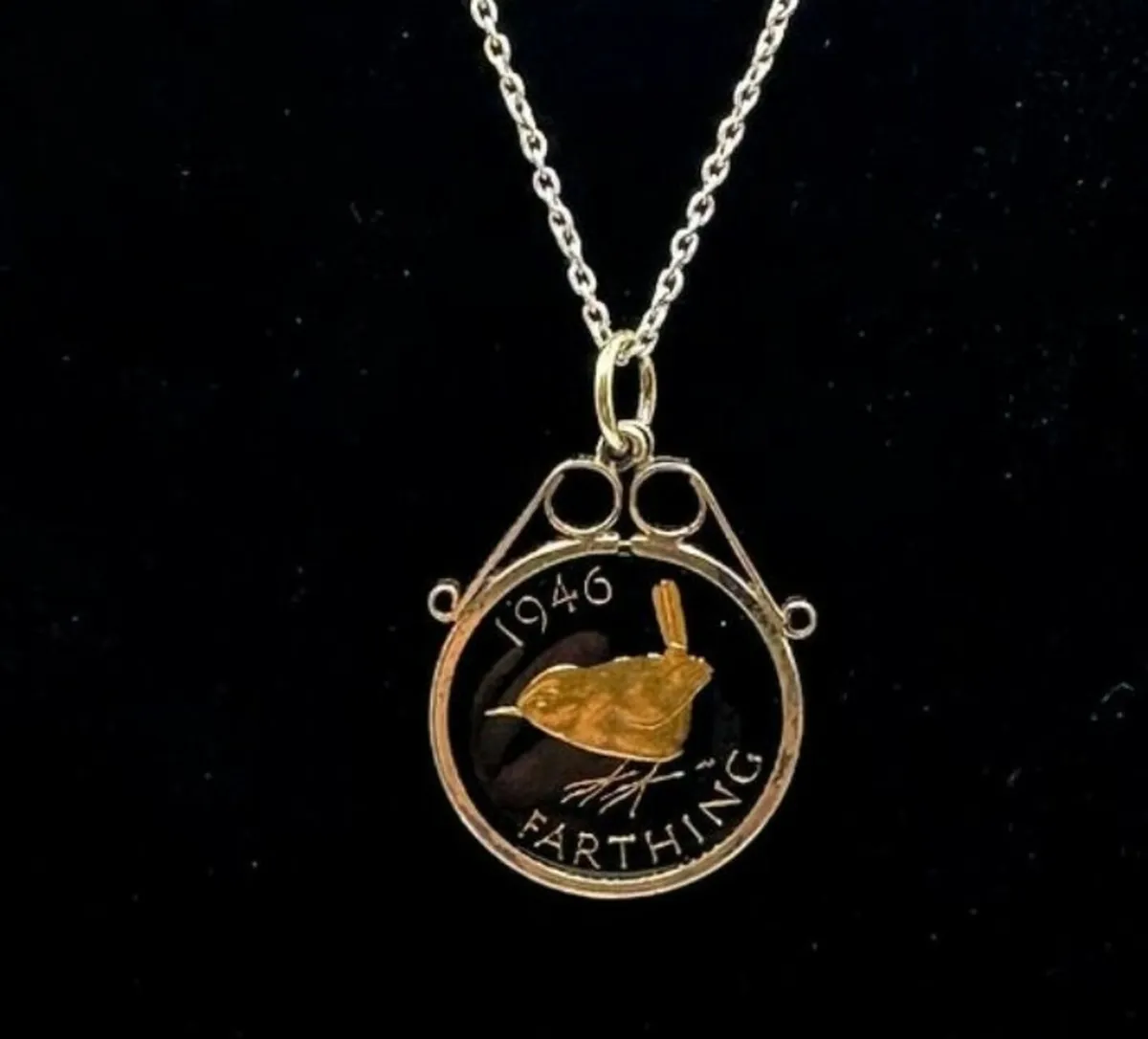 A 1946 British Farthing Coin Pendant Necklace - Image 1