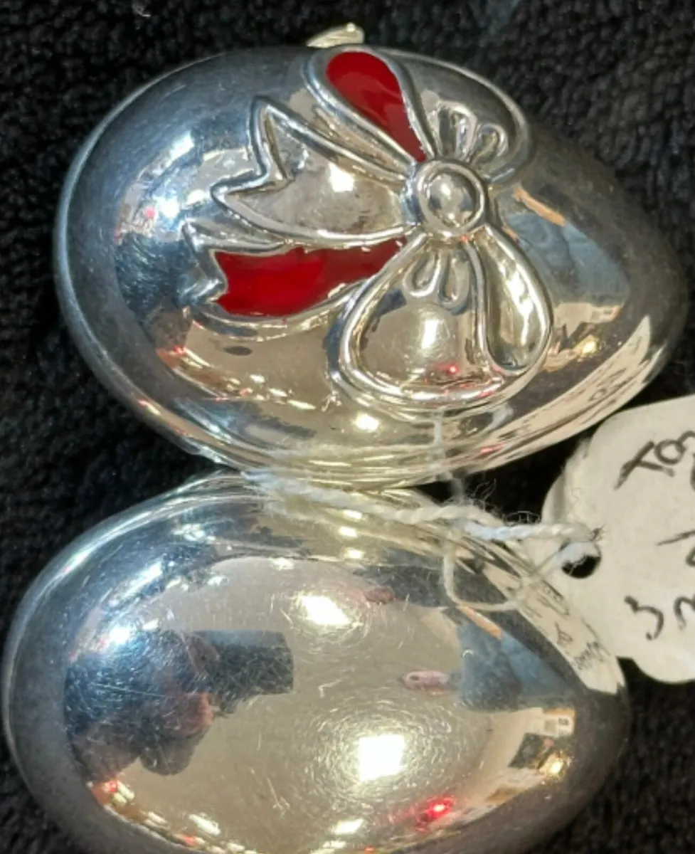 A Modern 925 Silver Pill Box - Image 2