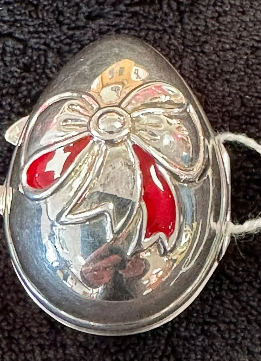 A Modern 925 Silver Pill Box - Image 3