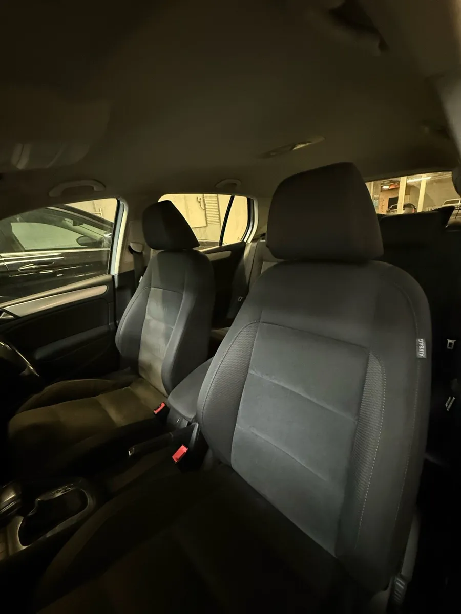 Volkswagen Grey - Automatic - Image 3