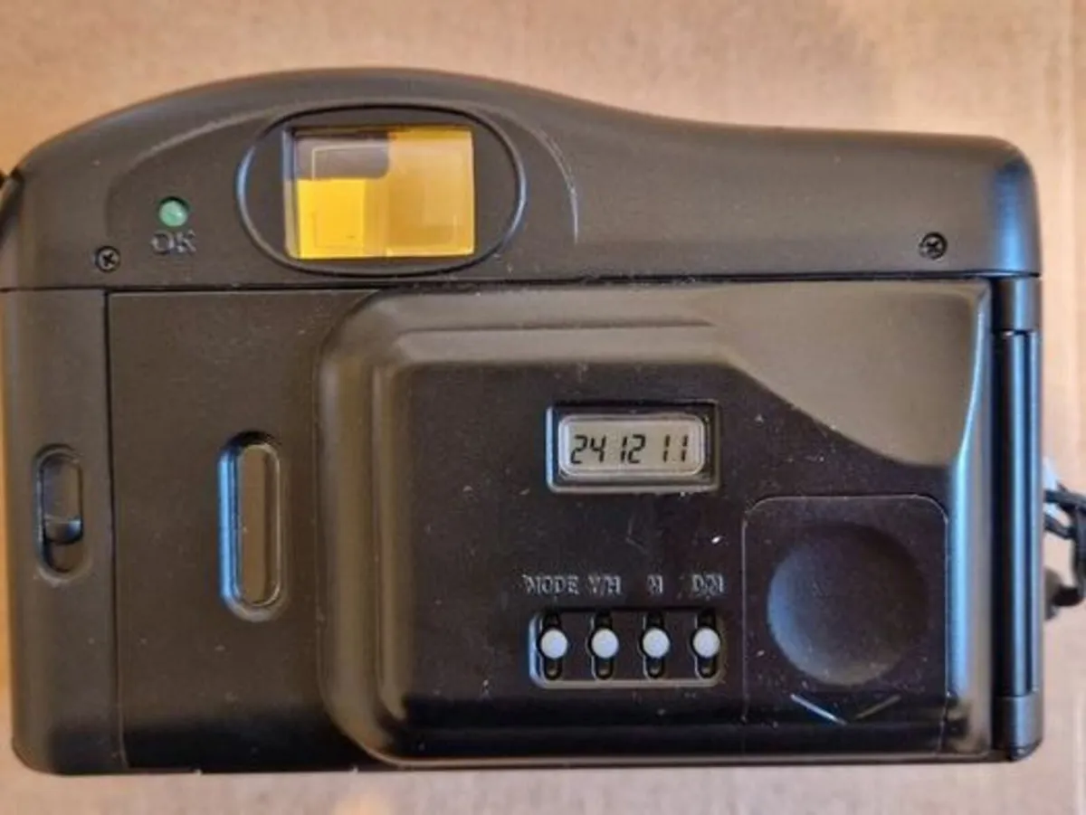 VIVITAR EZ Motor Film Camera - Excellent condition - Image 4