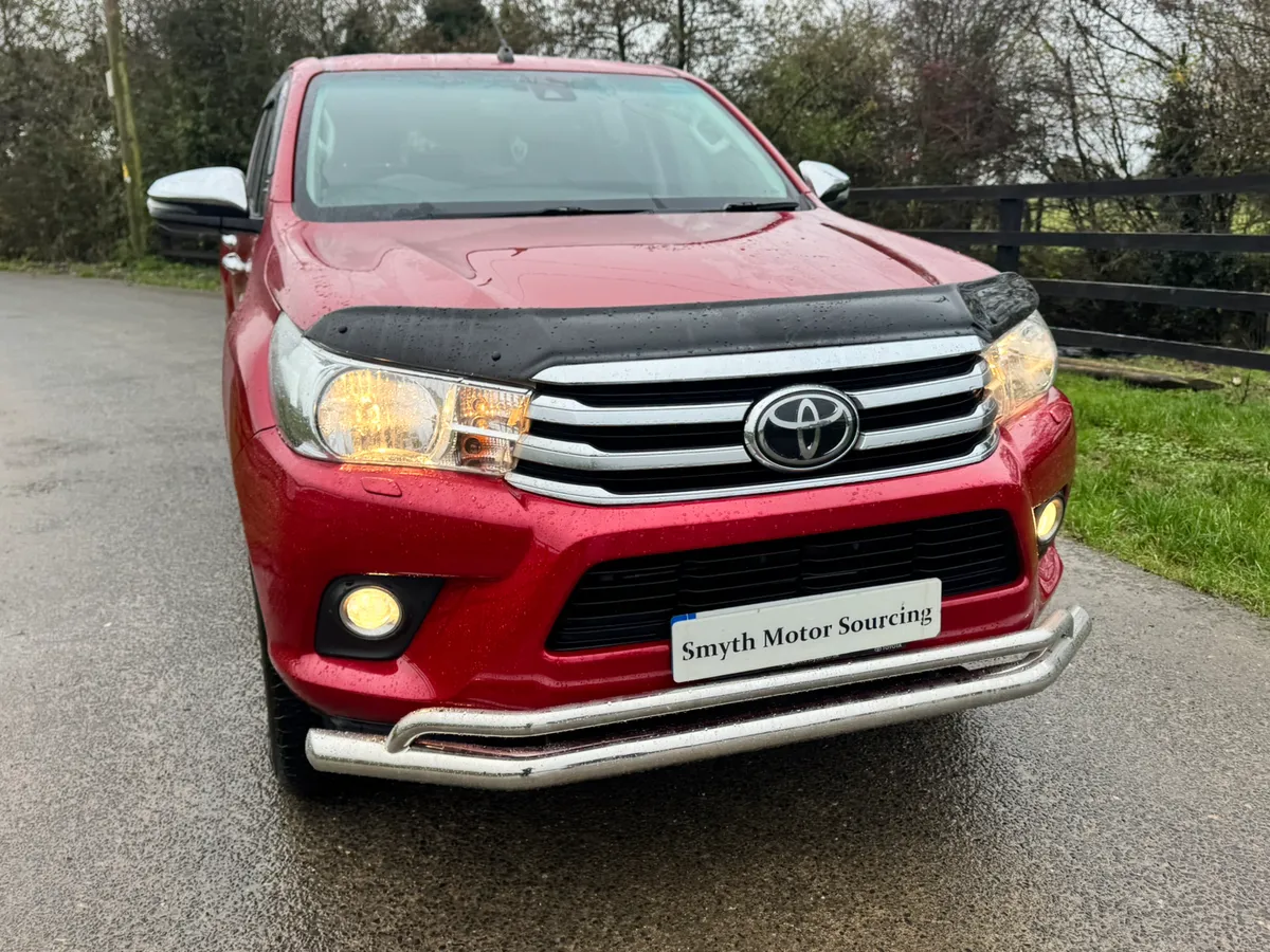 202 Toyota Hilux 2.4 D4D Spotless***** - Image 4