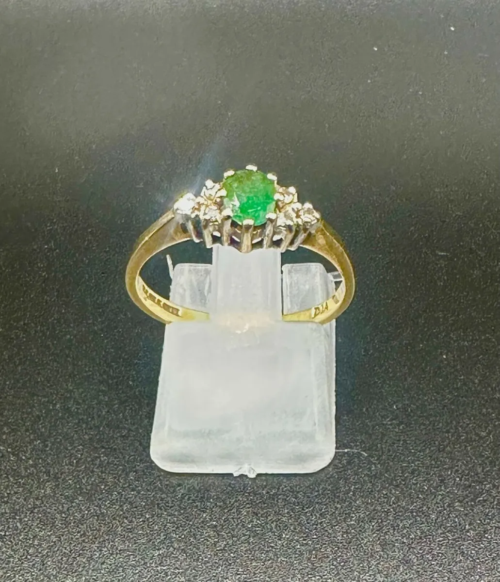 9k Yellow Gold Emerald and Diamond Cluster Ring - Image 2
