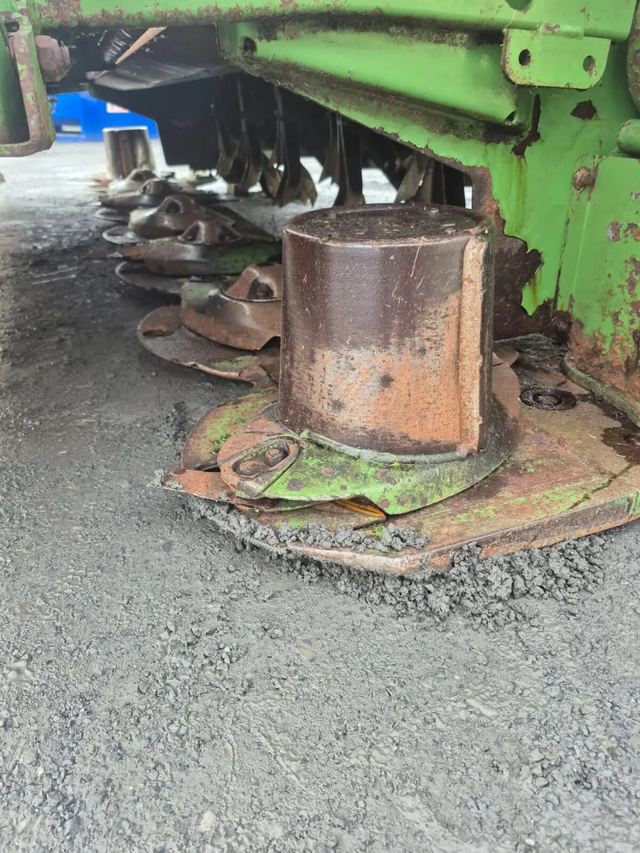 Krone F320 CV Front Mower - Image 4