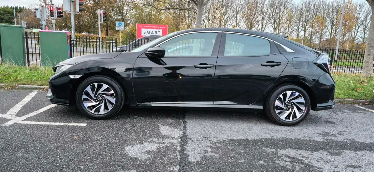 Honda Civic 1.0 petrol Full Service History - Image 2