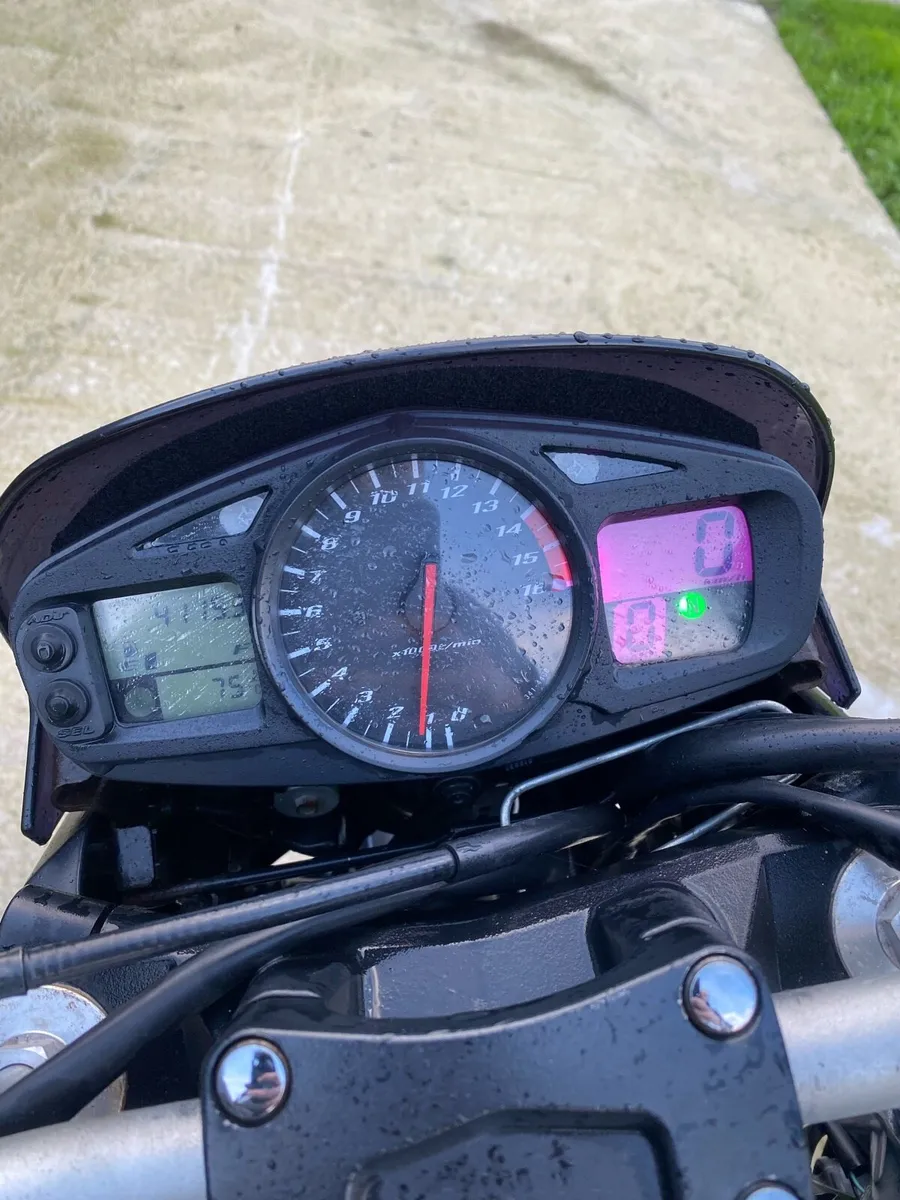 Suzuki GSR600 ( Baby B-King) - Image 3