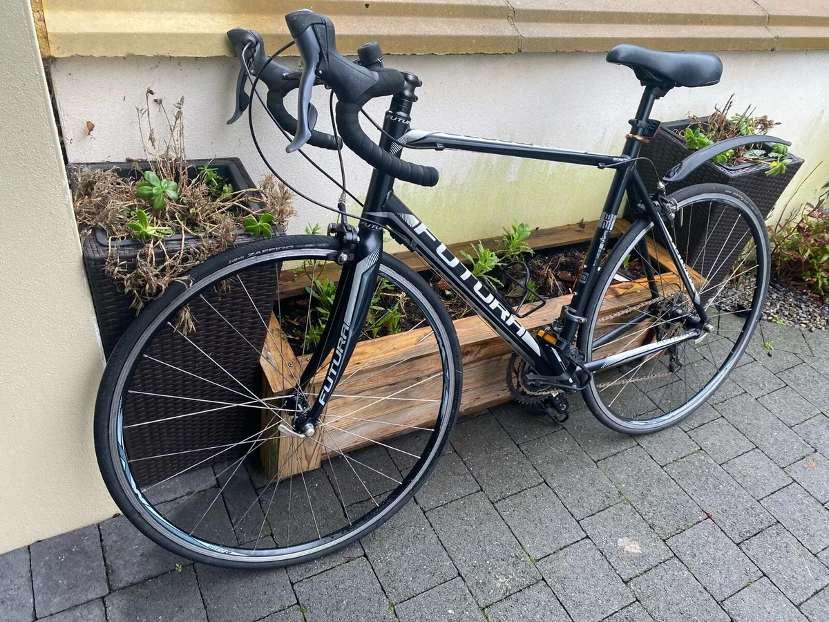 Futura Monza XL 22 inch frame 700x25c - Image 2