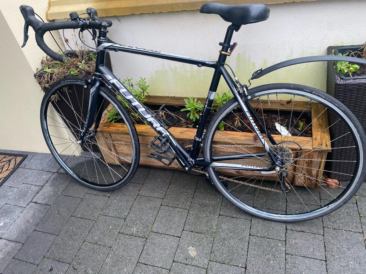 Futura Monza XL 22 inch frame 700x25c - Image 4