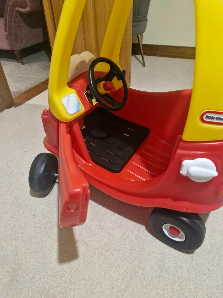 Little Tikes Cozy Coupe Car Classic Ride On - Image 2