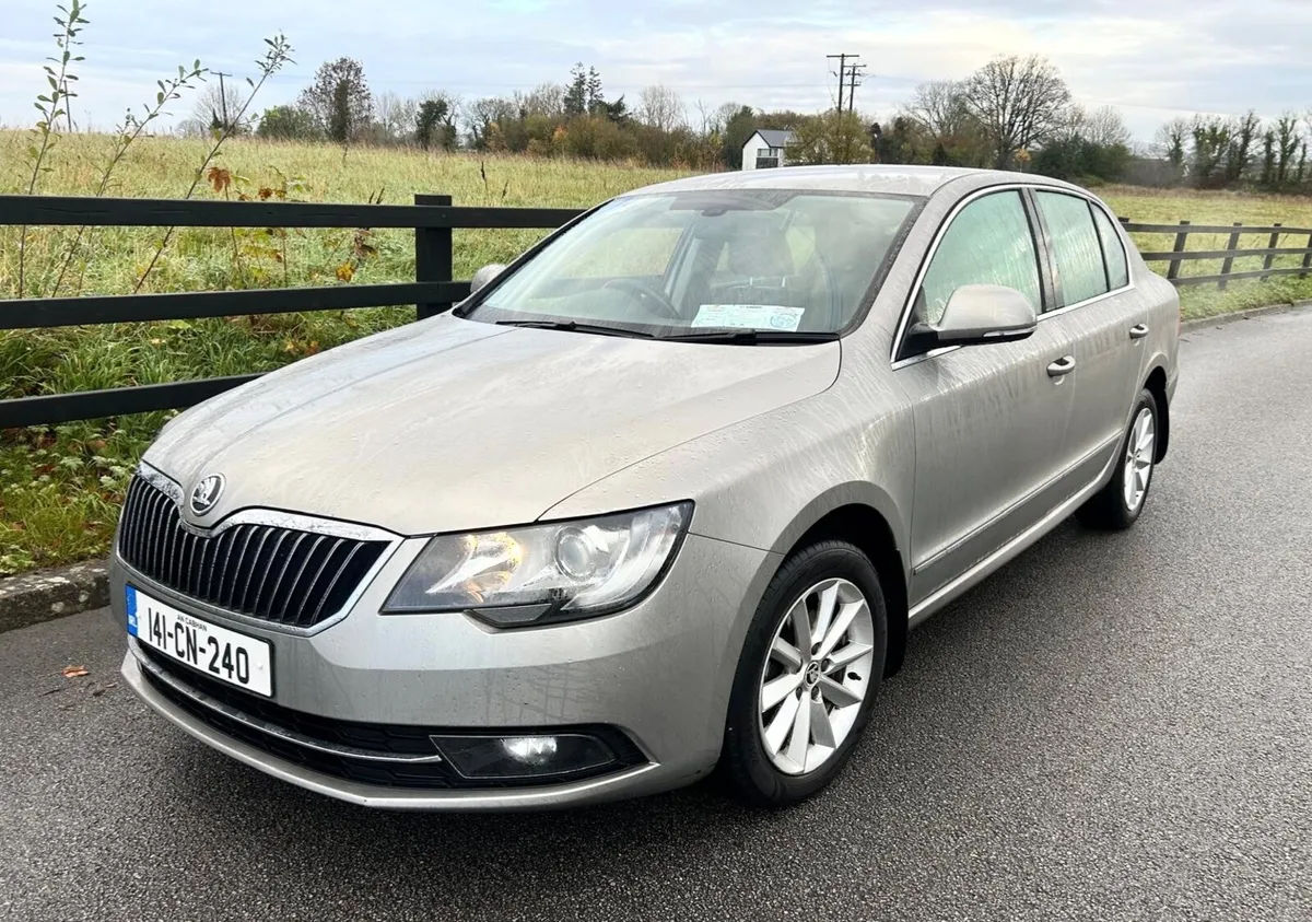 Skoda Superb Ambition 1.6Tdi 2014 Tax March/2026 - Image 2