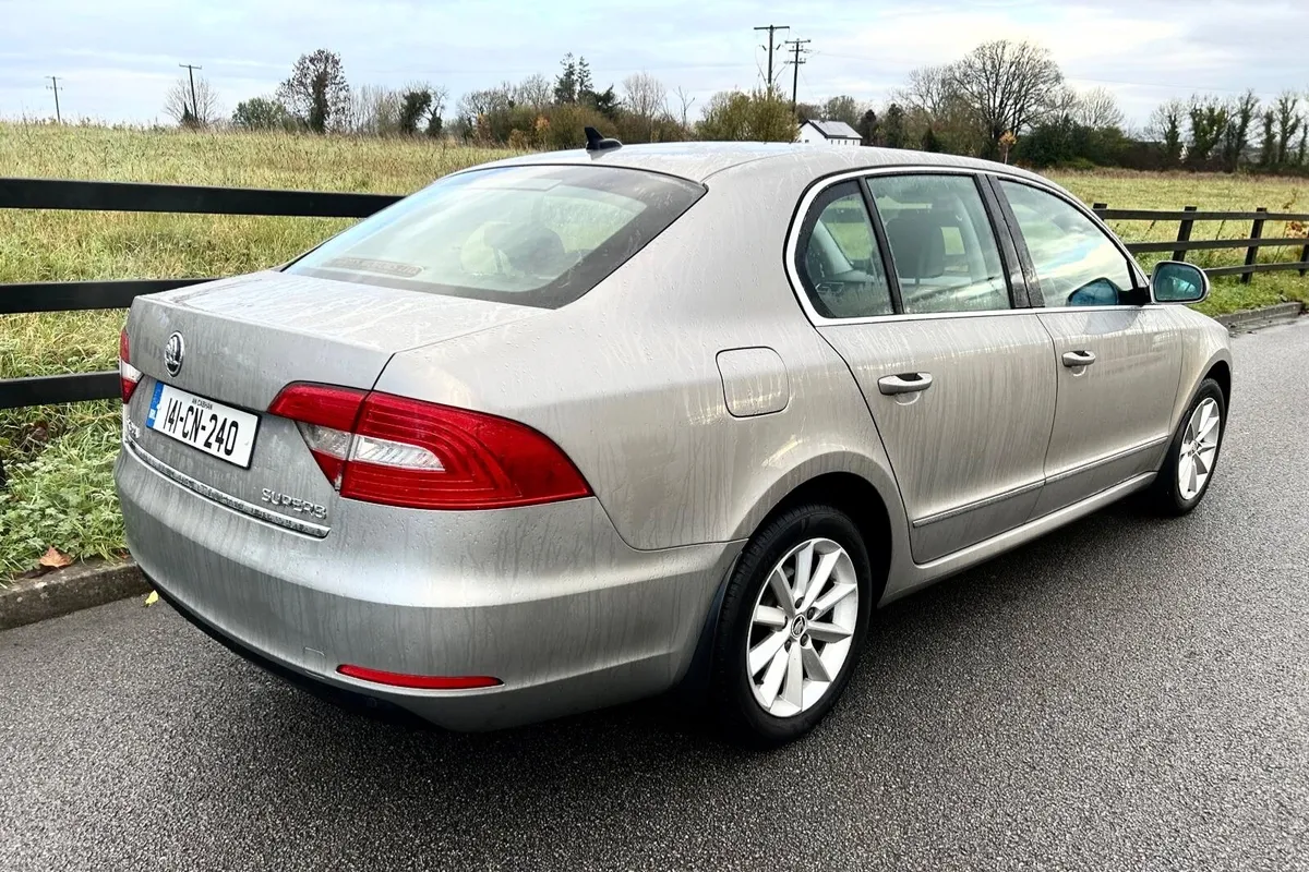 Skoda Superb Ambition 1.6Tdi 2014 Tax March/2026 - Image 3