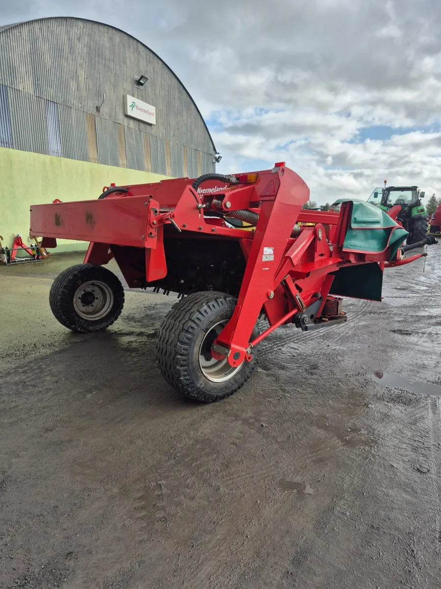 Kverneland 4332LT Trailed Mower - Image 3