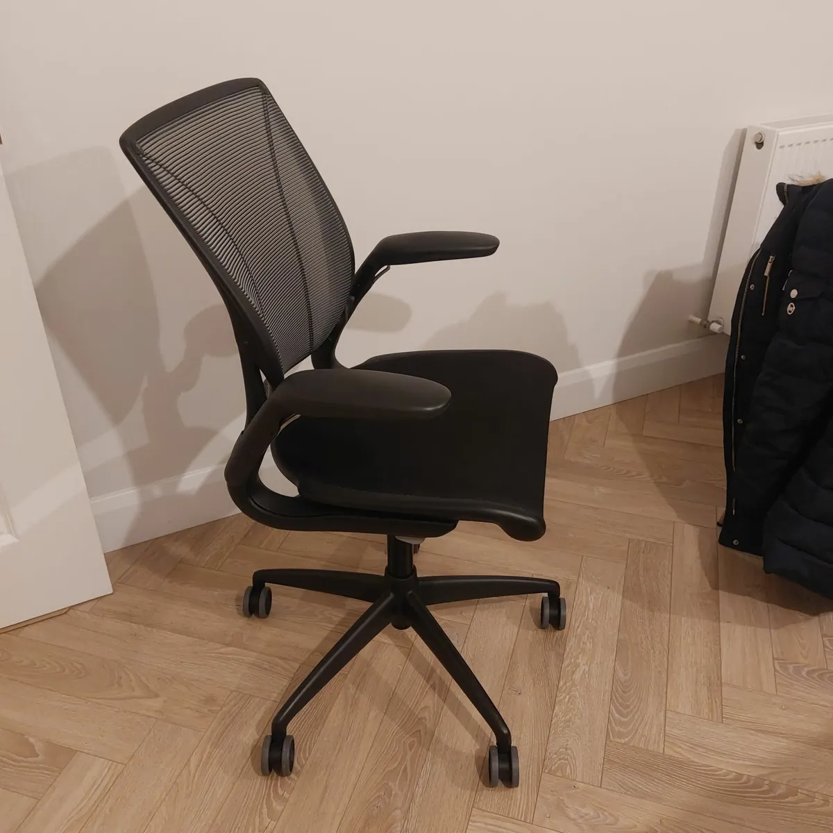 Ergonomic Office Chair - Image 2