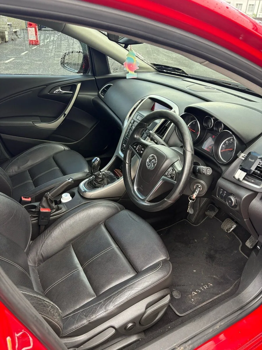 2014 Vauxhall Astra - Image 2