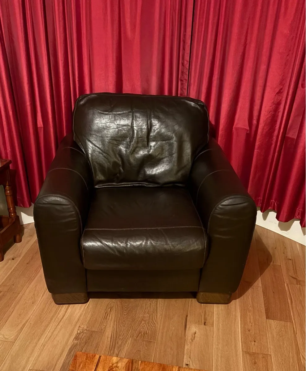 Leather Suite - Image 3
