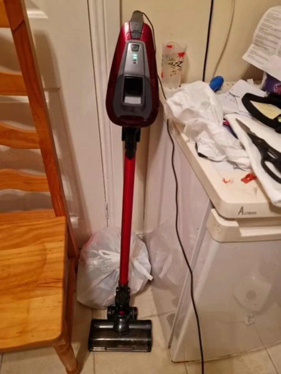 Silvercrest Cordless Upright Vacuum Cleaner - Image 2