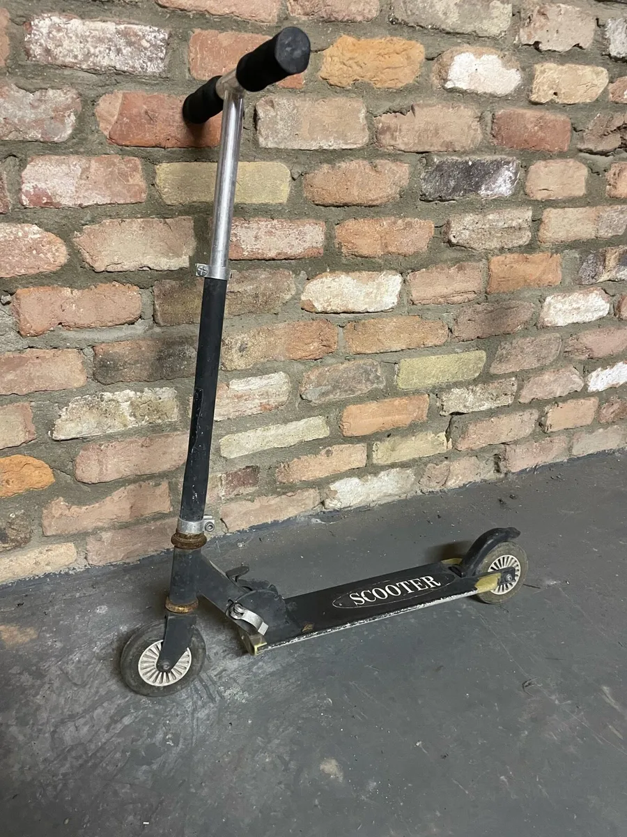 Scooter - Image 1