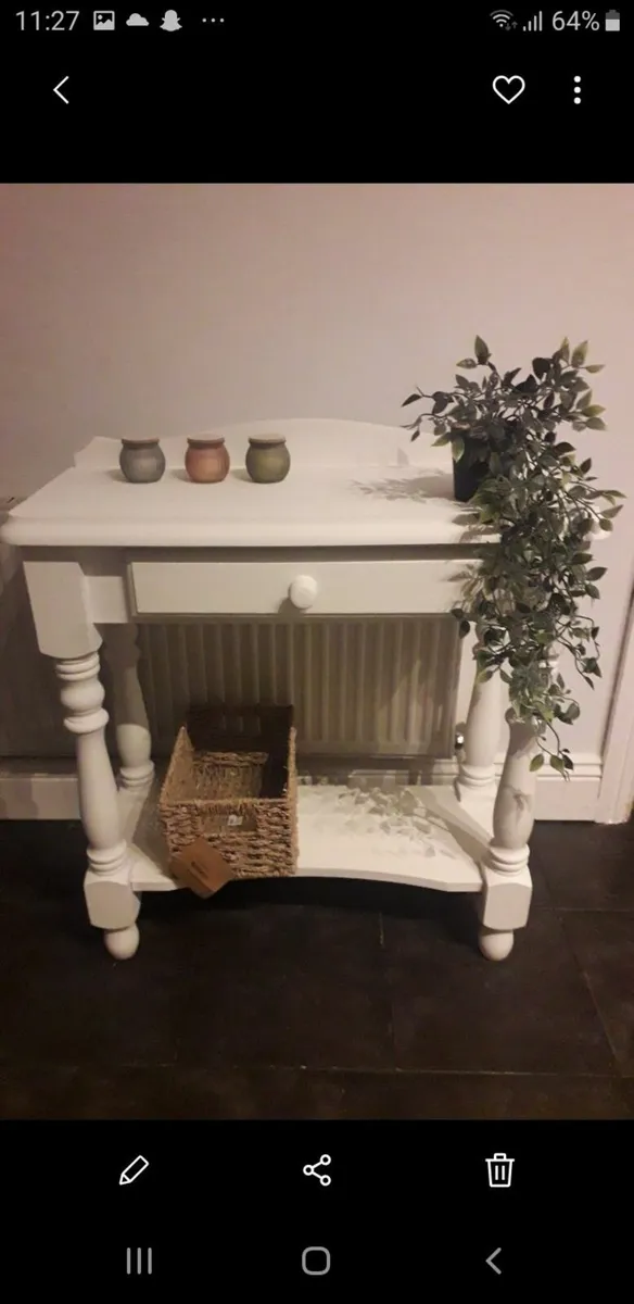 Console table - Image 1