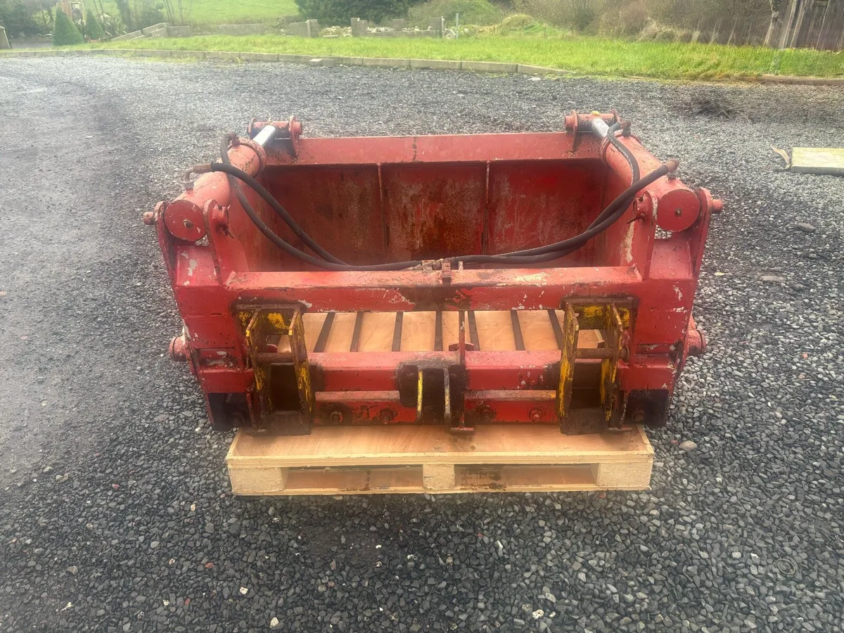 Mchale 4 Foot Sheargrab Silage - Image 2