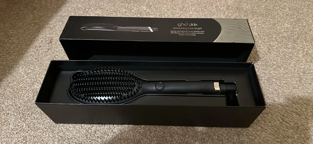GHD Hair Straightener Brush - Image 3